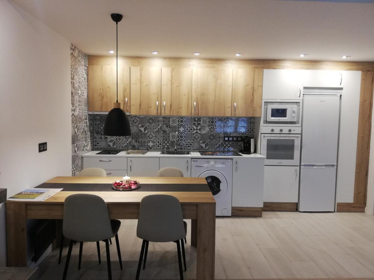 apartamento cinema Appartamento Oviedo Esterno foto